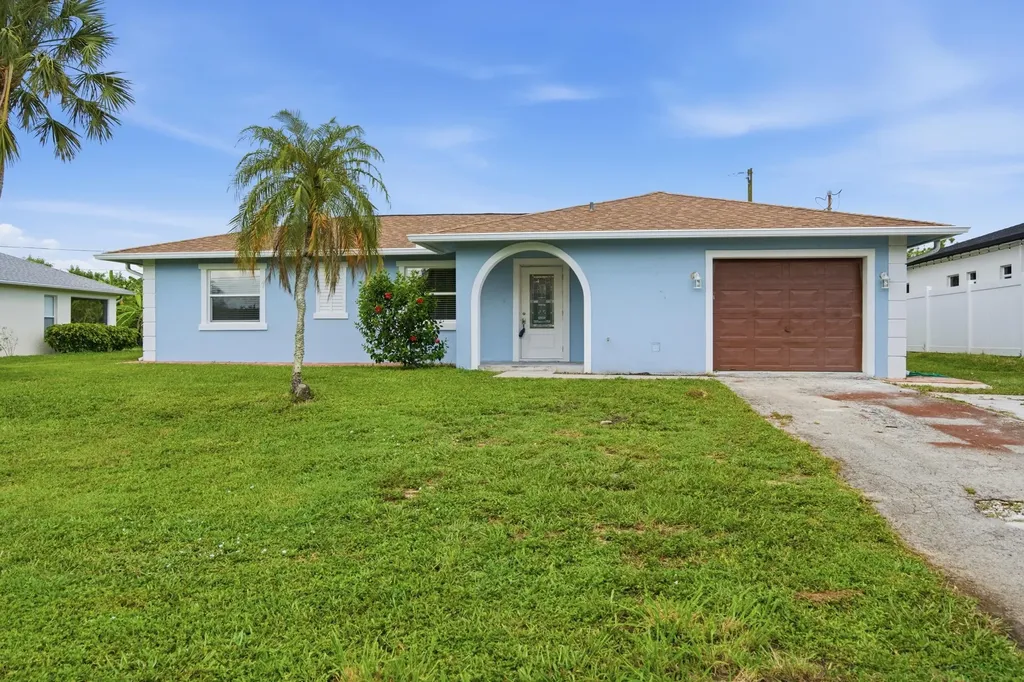 5160 SW 31st Avenue Naples FL 34116