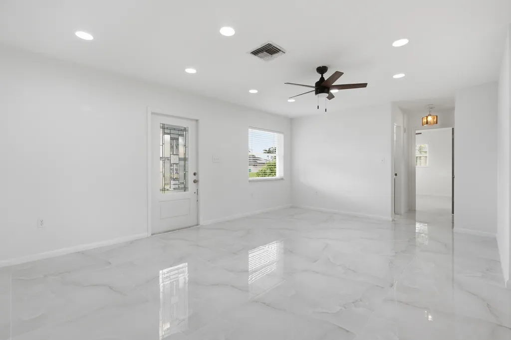 5160 SW 31st Avenue Naples FL 34116