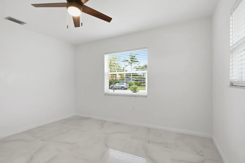 5160 SW 31st Avenue Naples FL 34116