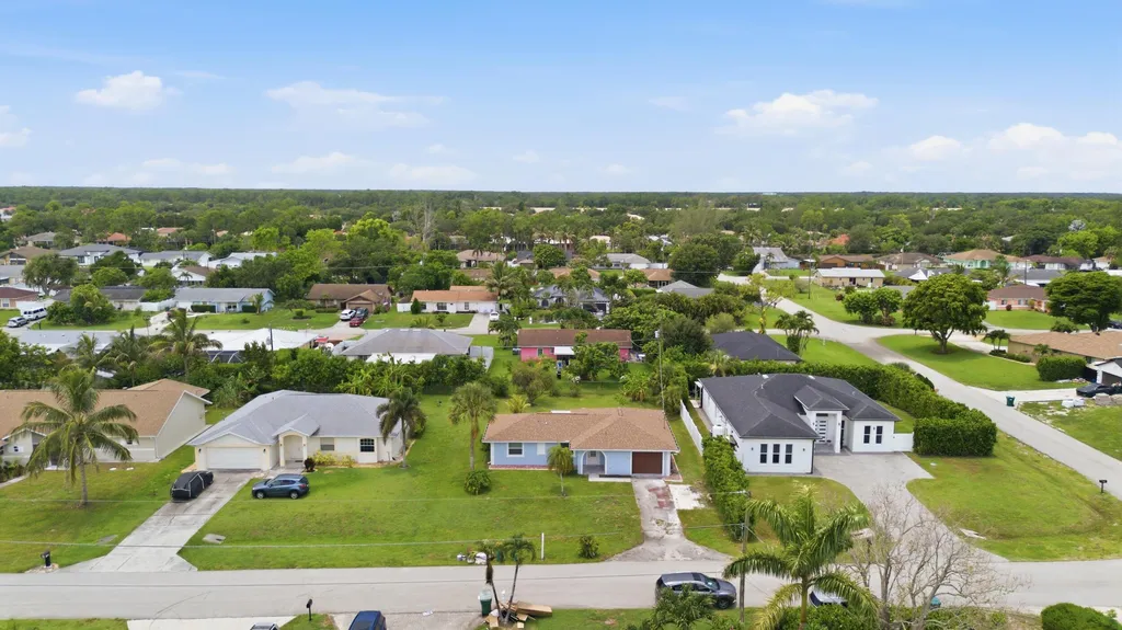 5160 SW 31st Avenue Naples FL 34116