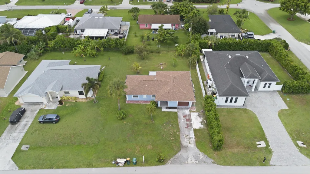 5160 SW 31st Avenue Naples FL 34116
