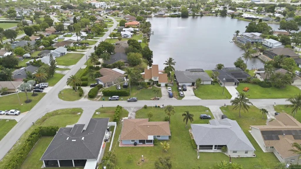 5160 SW 31st Avenue Naples FL 34116