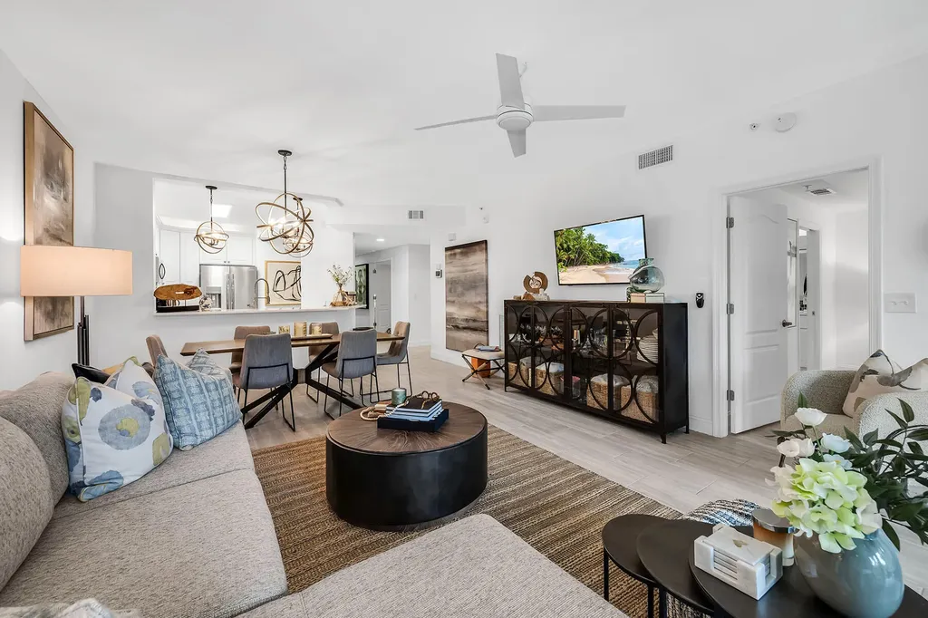 7671 Pebble Creek Circle Naples FL 34108