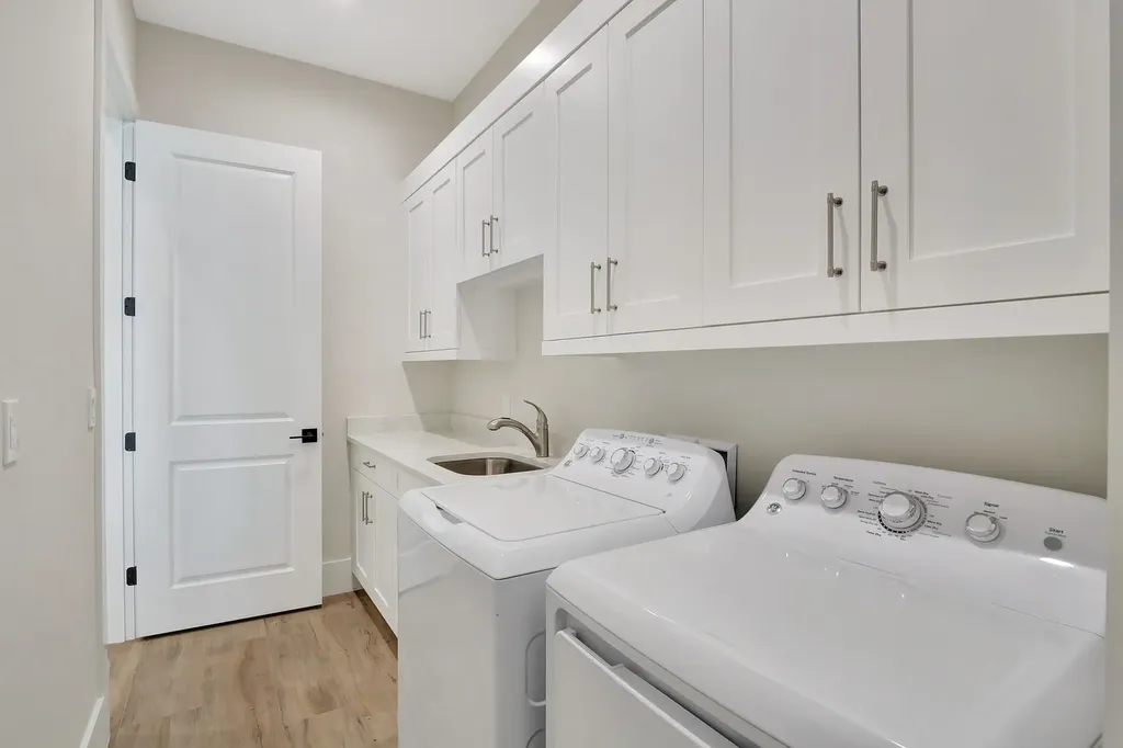 768 Amazon Court Marco Island FL 34145