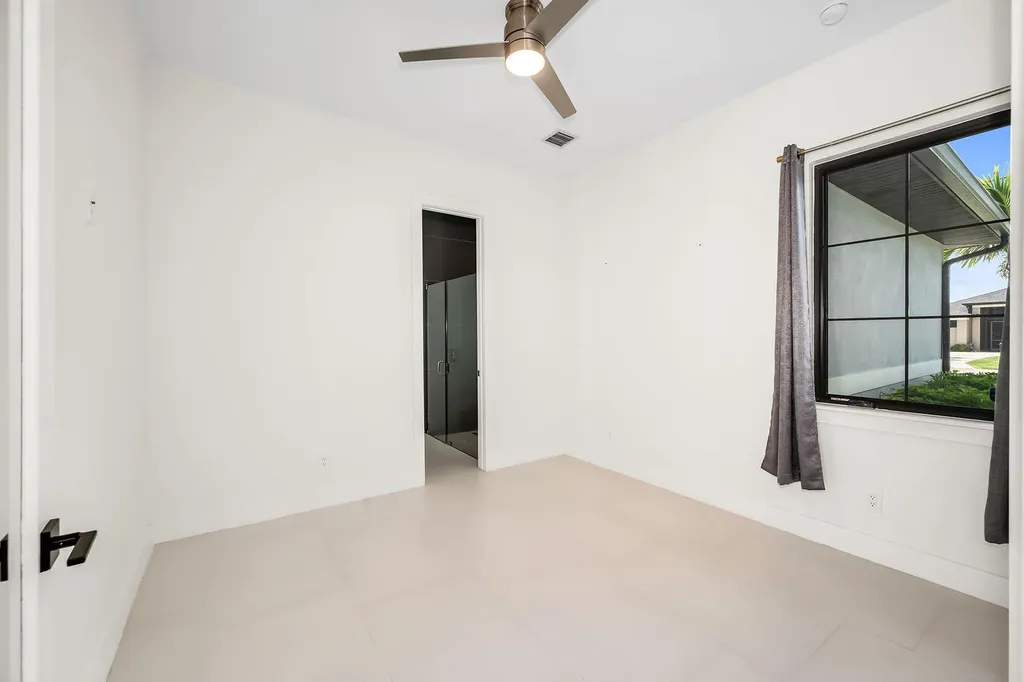 1905 SW 29th Terrace Cape Coral FL 33914