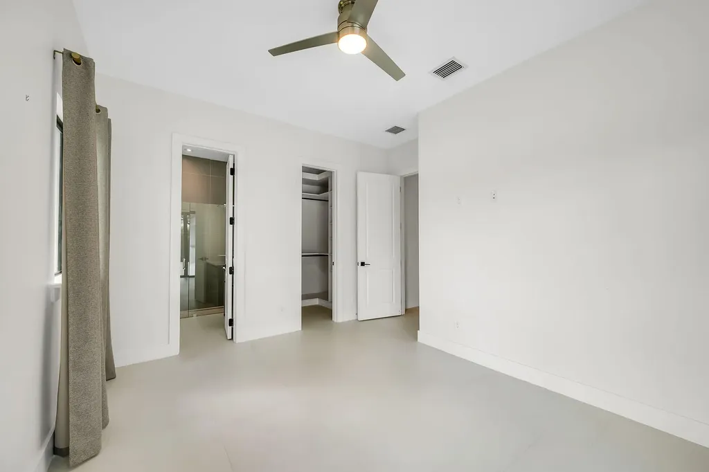 1905 SW 29th Terrace Cape Coral FL 33914