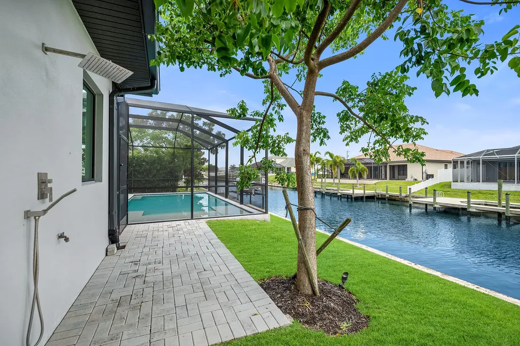 1905 SW 29th Terrace Cape Coral FL 33914