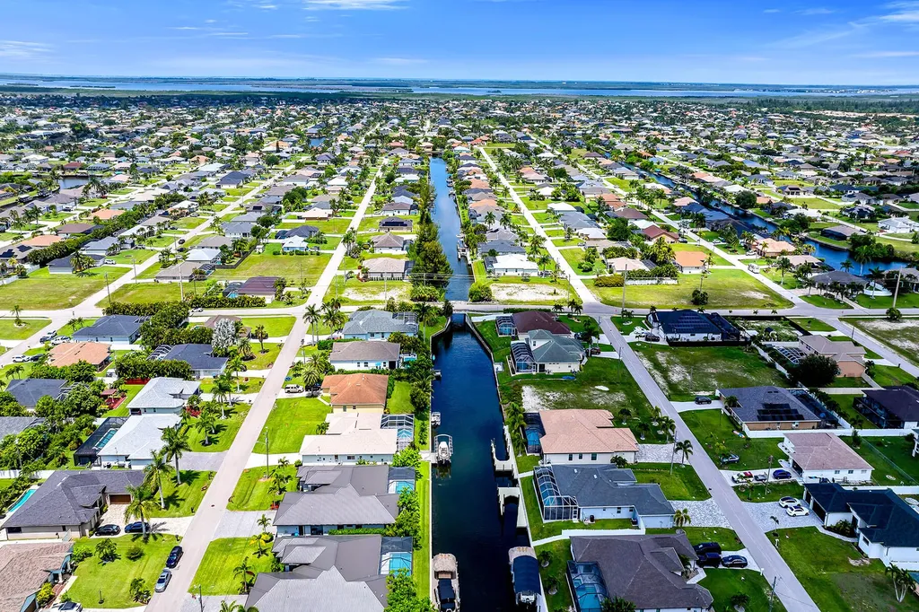 1905 SW 29th Terrace Cape Coral FL 33914