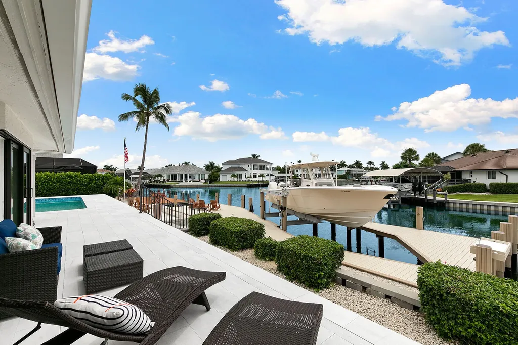 253 N Barfield Drive Marco Island FL 34145