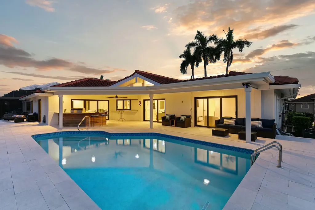 253 N Barfield Drive Marco Island FL 34145