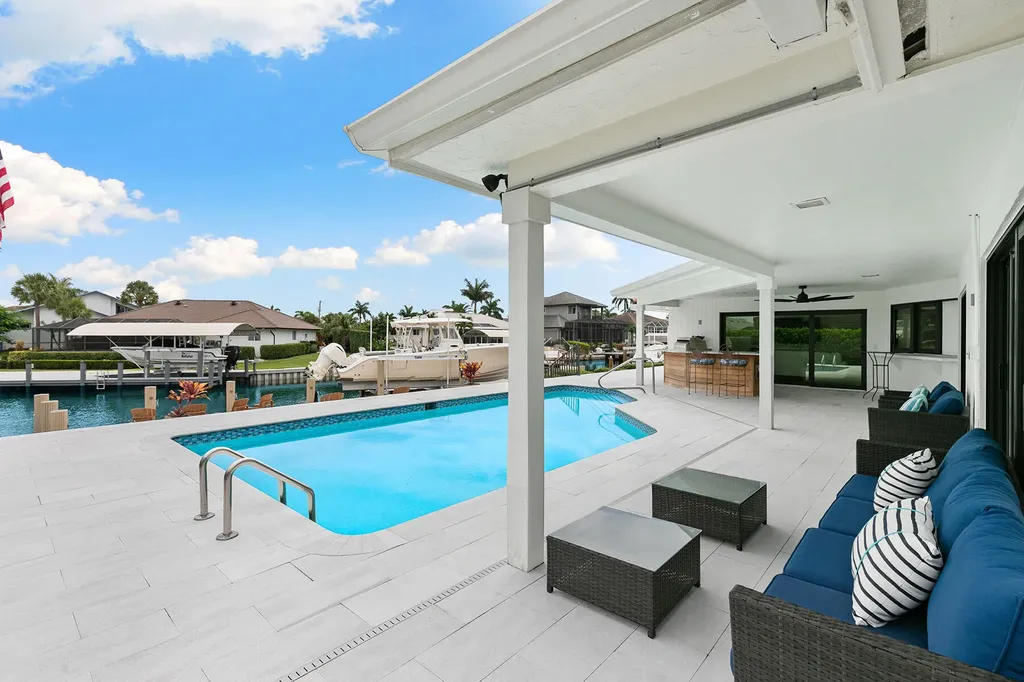 253 N Barfield Drive Marco Island FL 34145