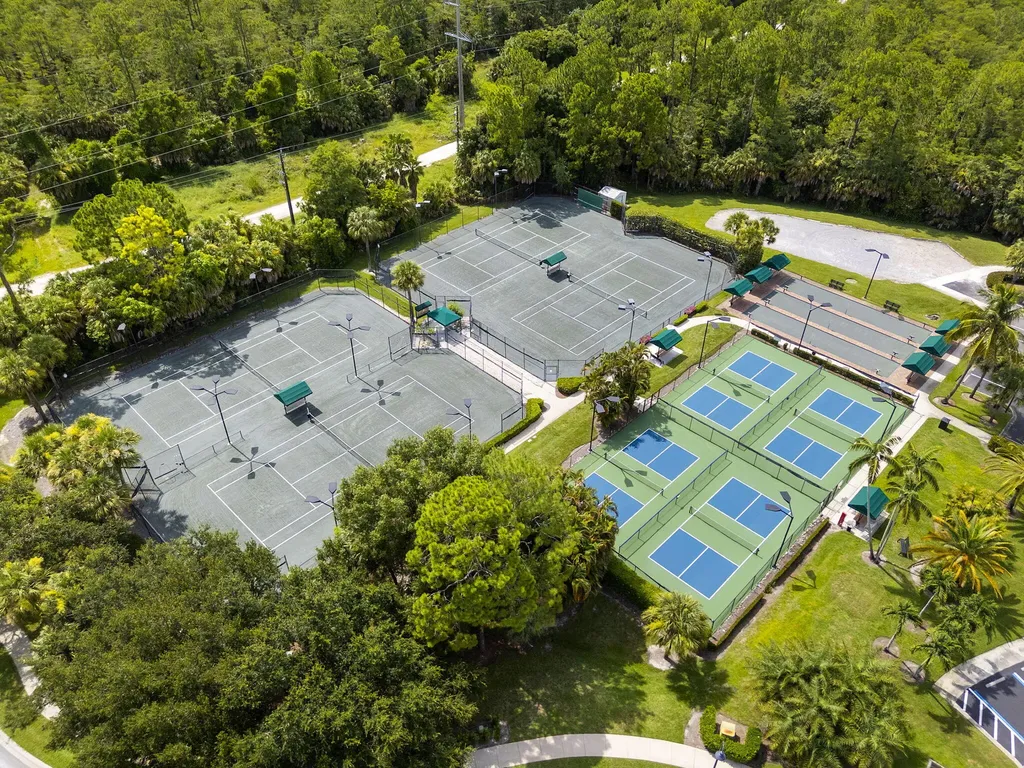 3935 Loblolly Bay Drive Naples FL 34114