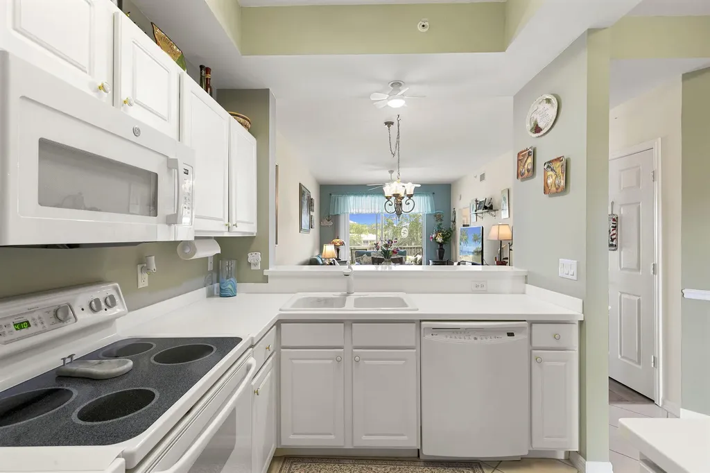 3935 Loblolly Bay Drive Naples FL 34114