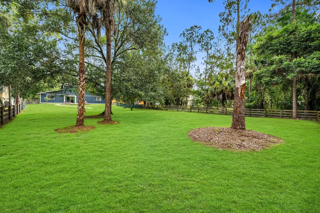3670 6th Avenue NE Naples FL 34120