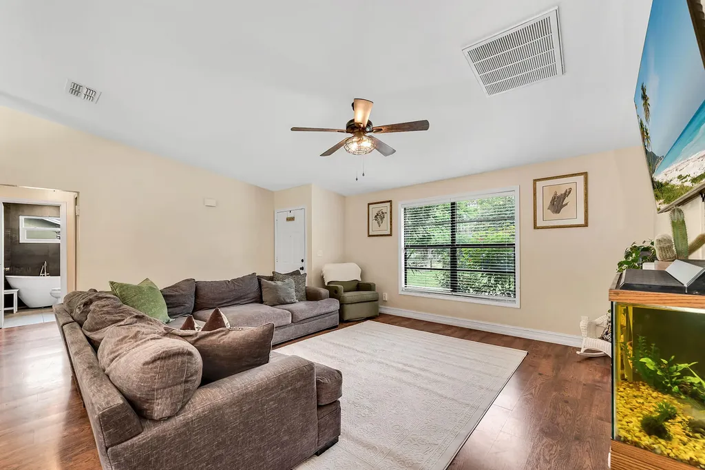 3670 6th Avenue NE Naples FL 34120