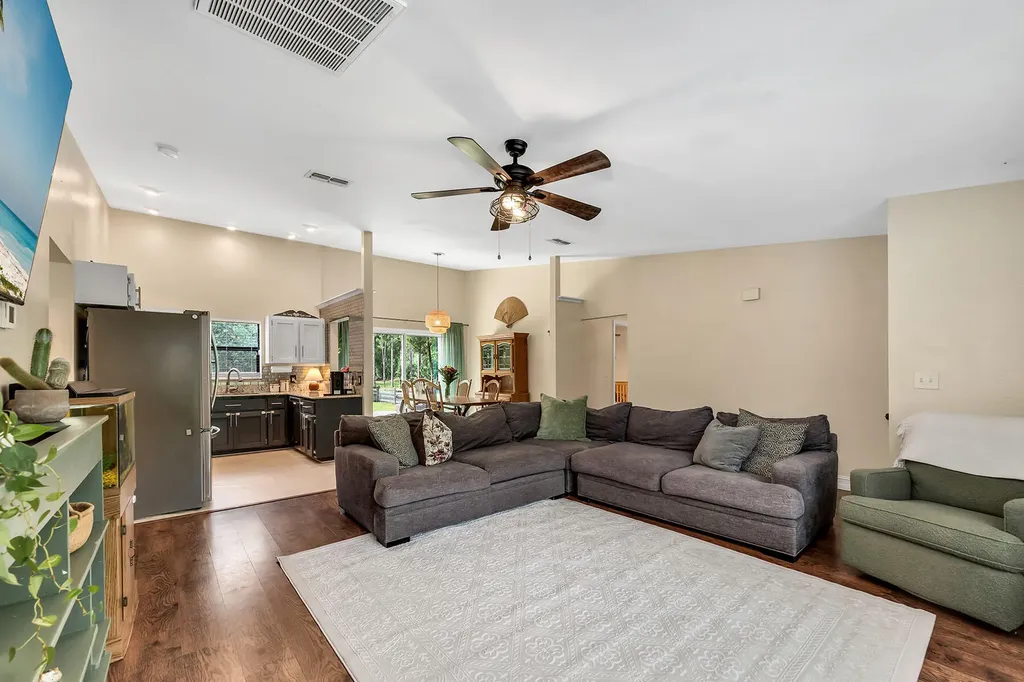 3670 6th Avenue NE Naples FL 34120