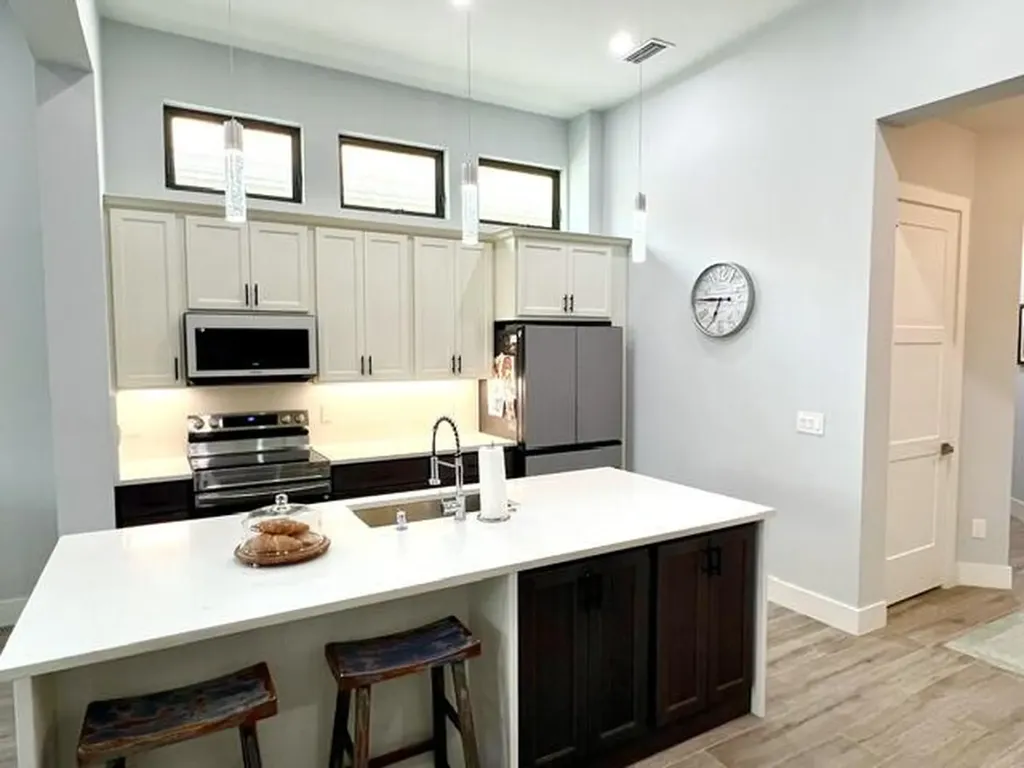 187 Eveningstar Cay Naples FL 34114
