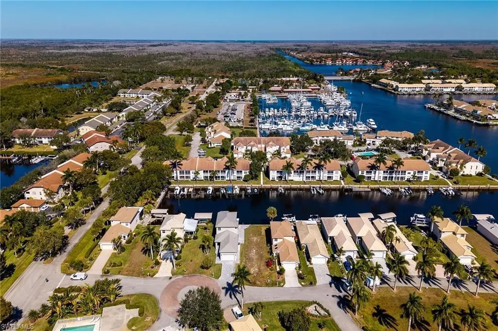 187 Eveningstar Cay Naples FL 34114