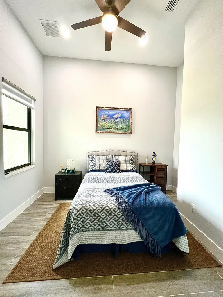 187 Eveningstar Cay Naples FL 34114
