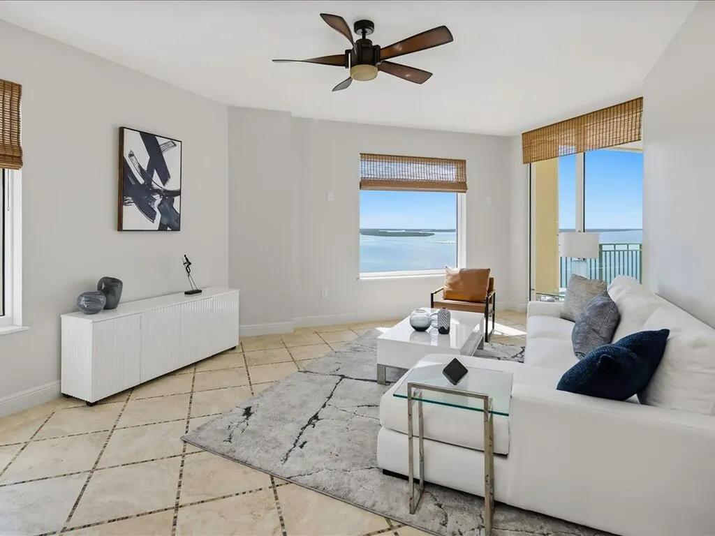 970 Cape Marco Marco Island FL 34145