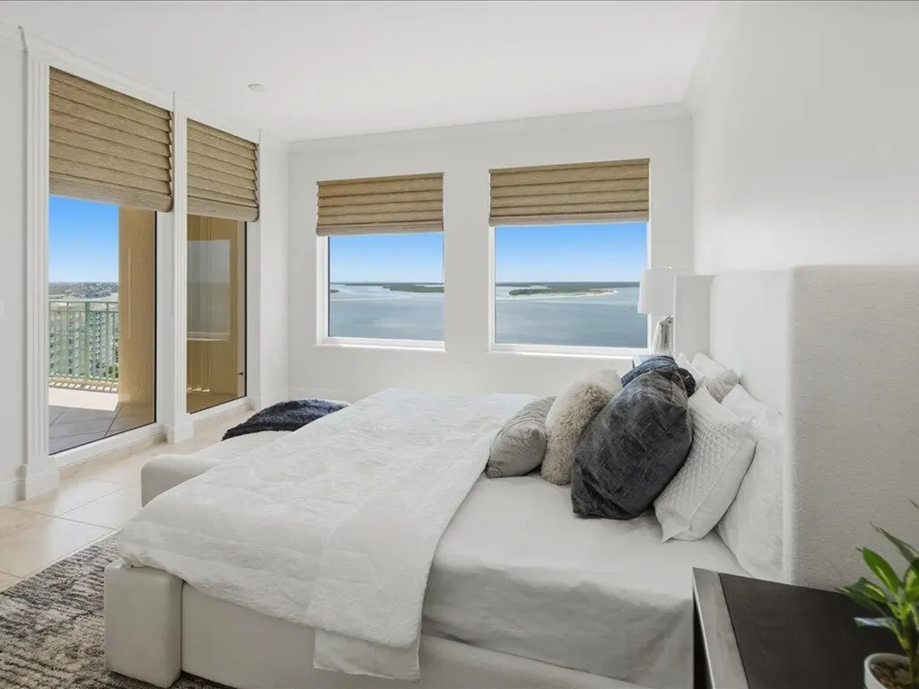 970 Cape Marco Marco Island FL 34145
