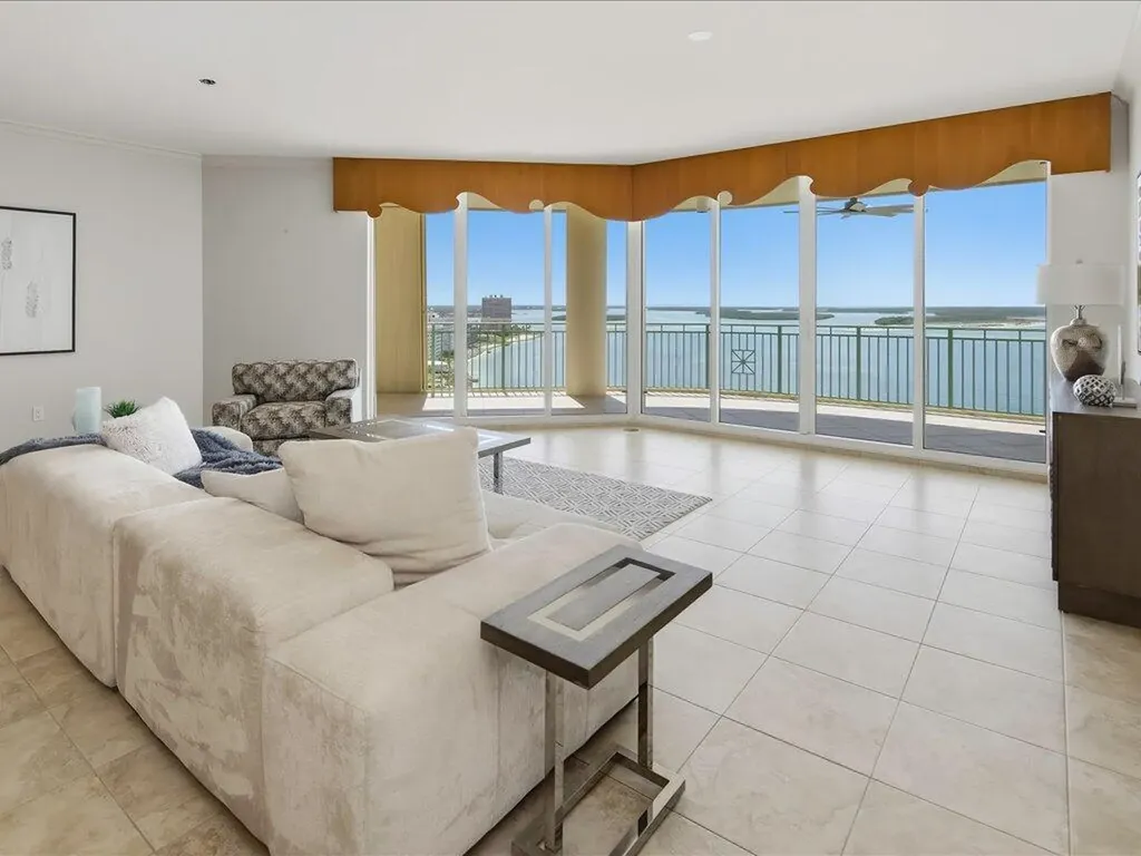 970 Cape Marco Marco Island FL 34145