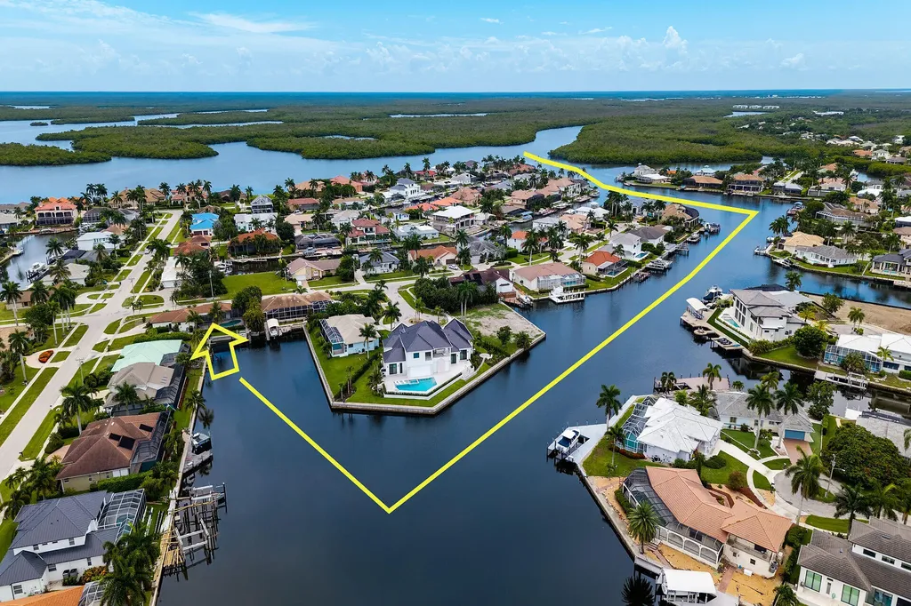 190 Dan River Court Marco Island FL 34145