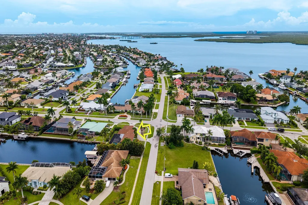 190 Dan River Court Marco Island FL 34145