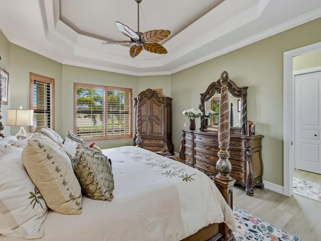 350 Meadowlark Court Marco Island FL 34145