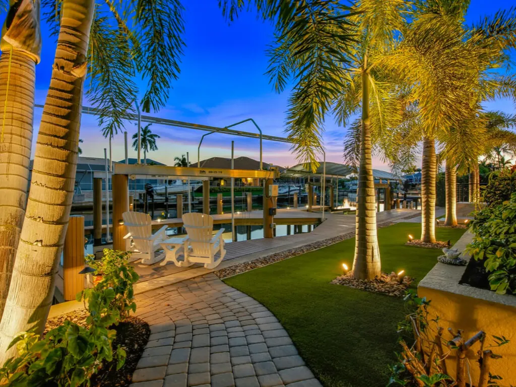 350 Meadowlark Court Marco Island FL 34145