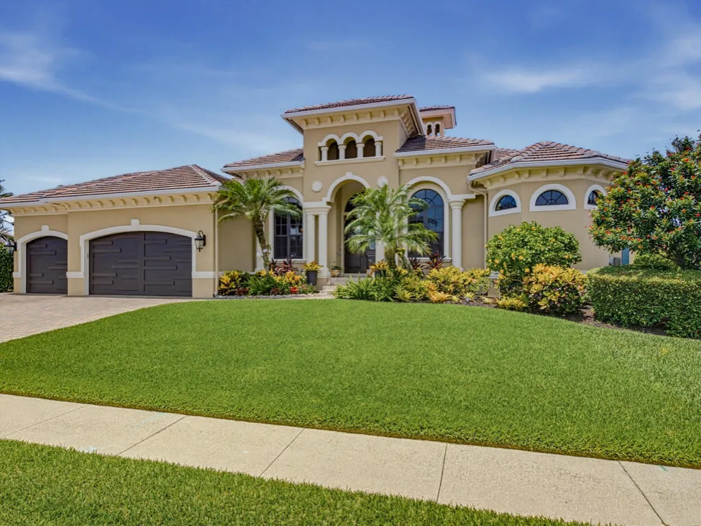 350 Meadowlark Court Marco Island FL 34145