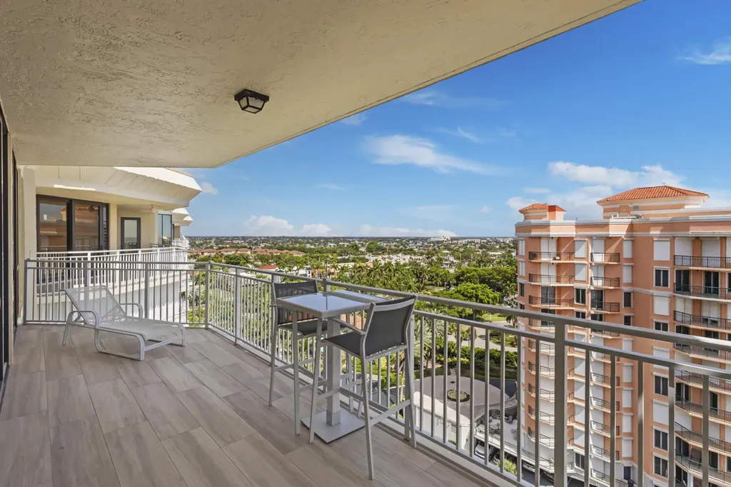 520 S Collier Marco Island FL 34145