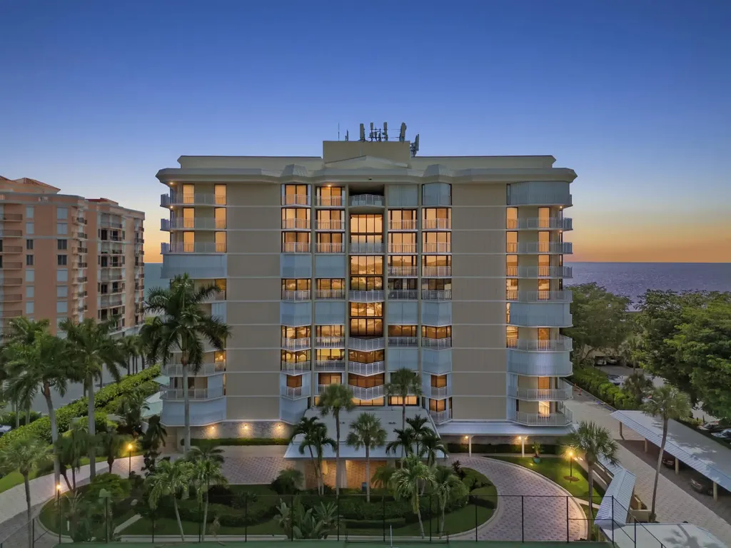 520 S Collier Marco Island FL 34145
