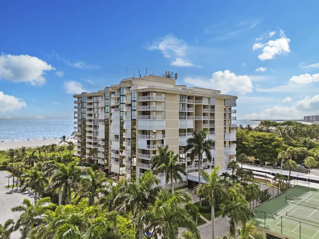 520 S Collier Marco Island FL 34145