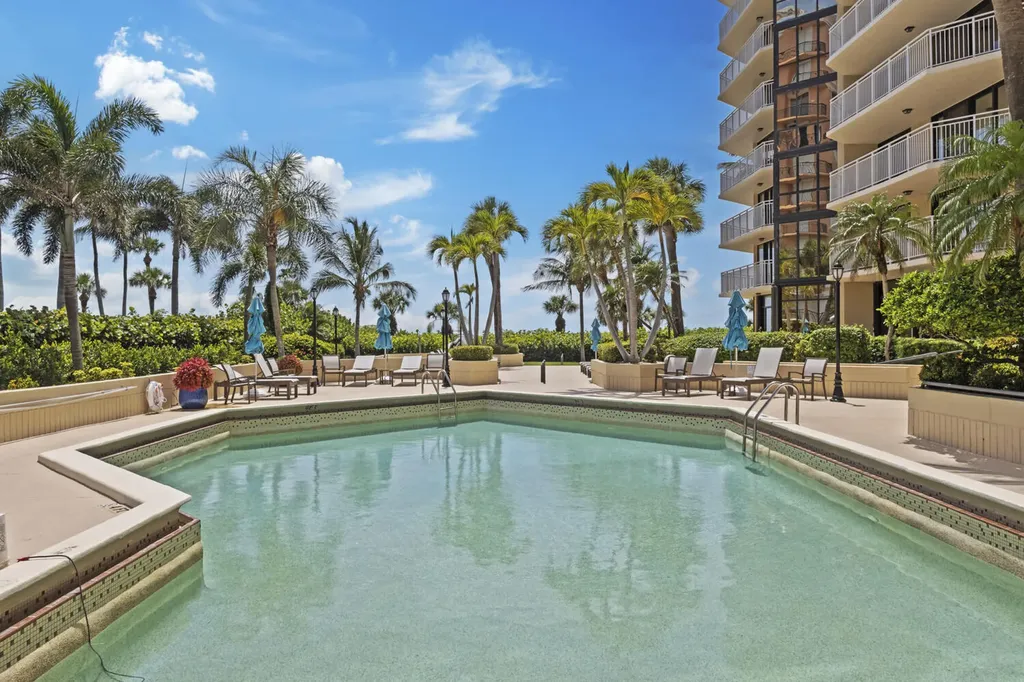 520 S Collier Marco Island FL 34145