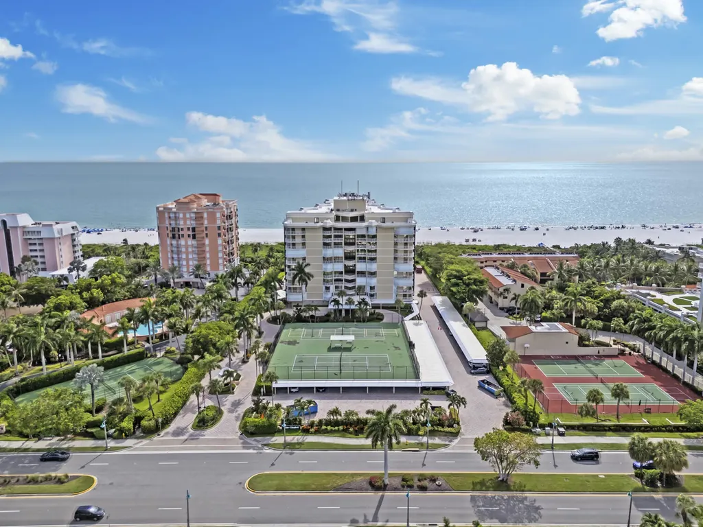 520 S Collier Marco Island FL 34145