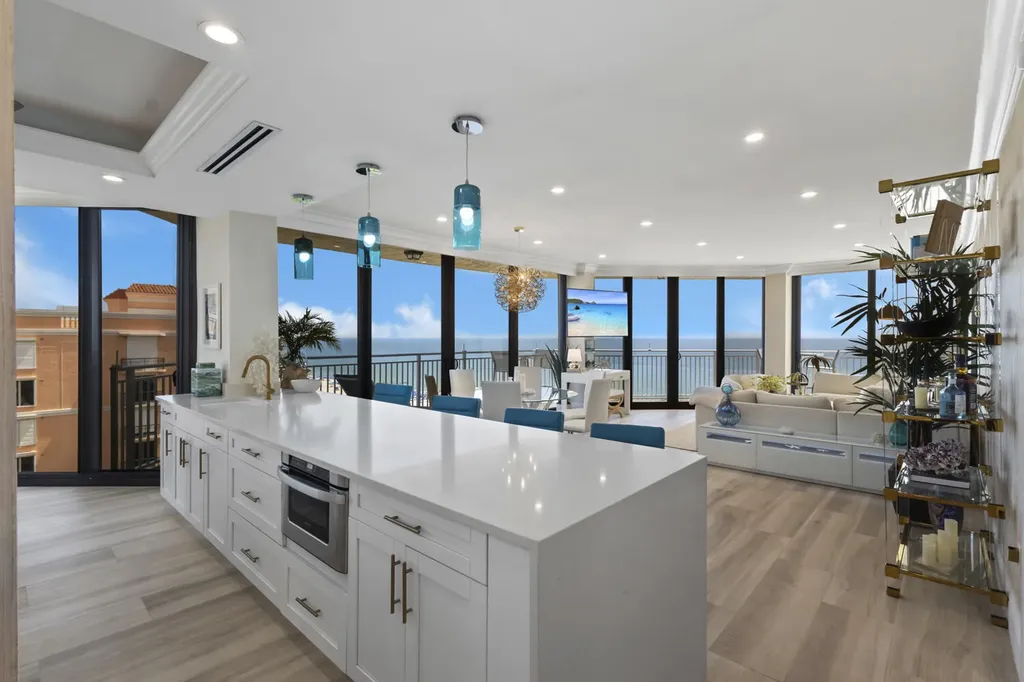 520 S Collier Marco Island FL 34145