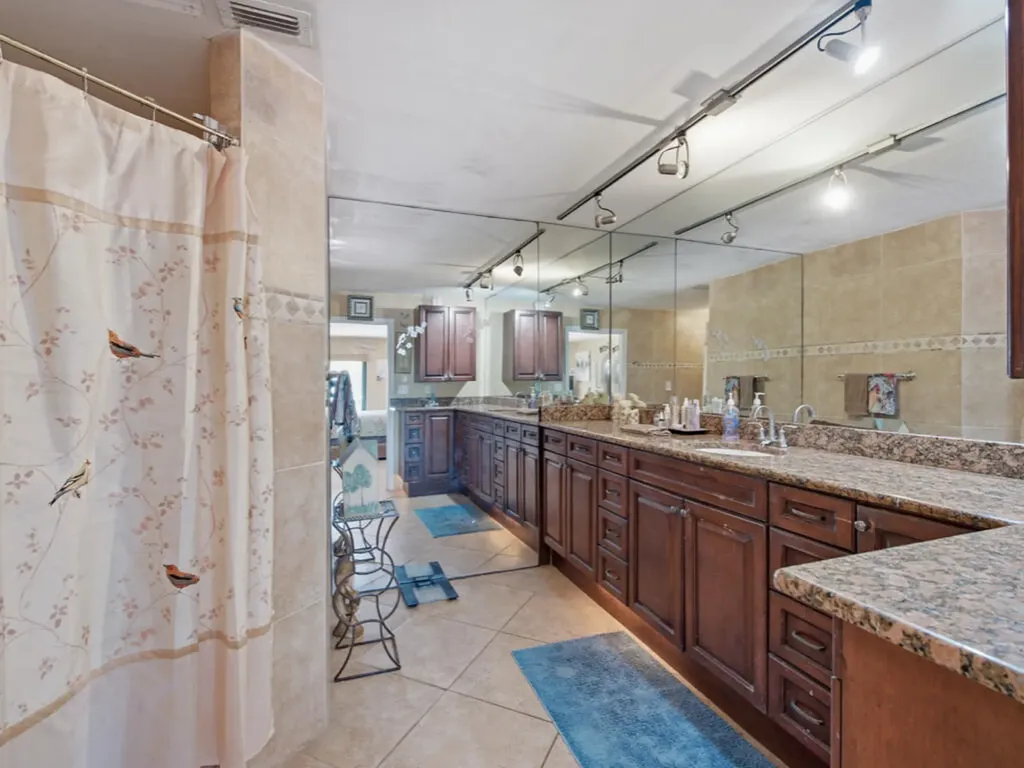 197 Gulfport Court Marco Island FL 34145