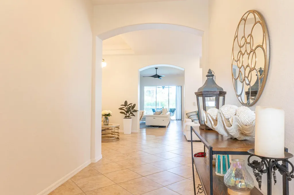 14059 Mirror Court Naples FL 34114