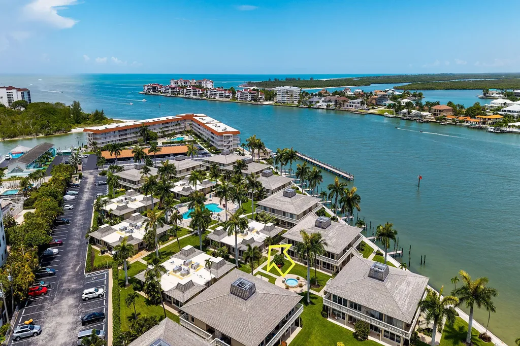 Marco Island FL, 1215 Edington Place, Unit H4