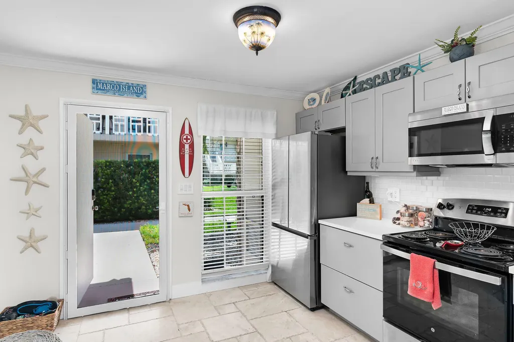 1215 Edington Place Marco Island FL 34145