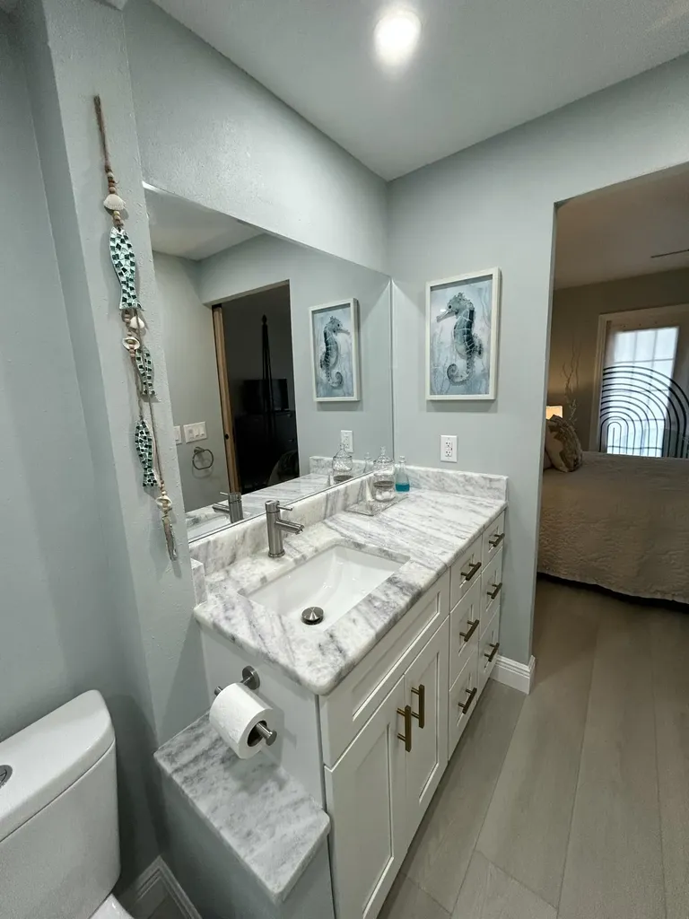 1355 Mainsail Naples FL 34114