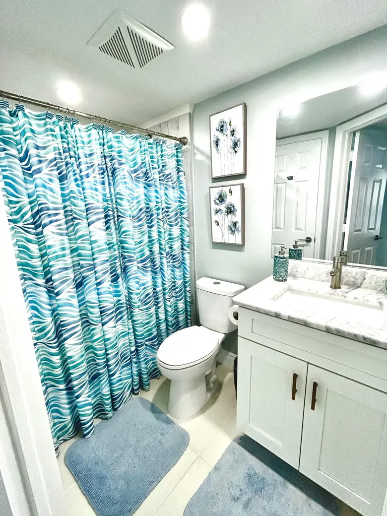 1355 Mainsail Naples FL 34114