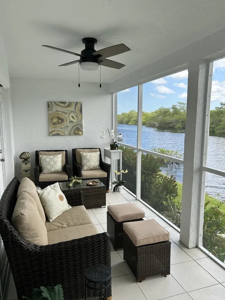 1355 Mainsail Naples FL 34114