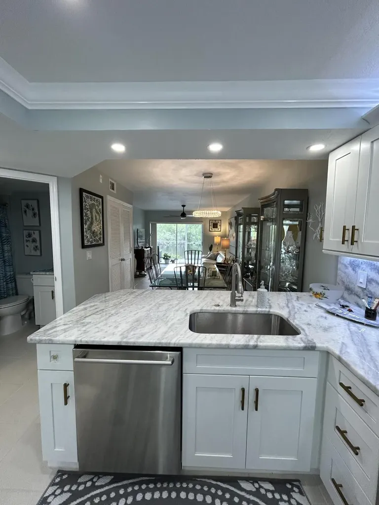 1355 Mainsail Naples FL 34114