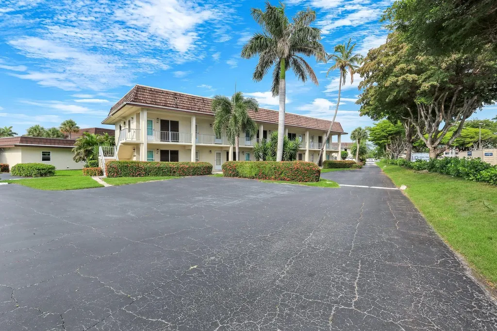 130 N Collier Marco Island FL 34145