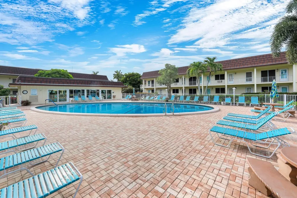 130 N Collier Marco Island FL 34145
