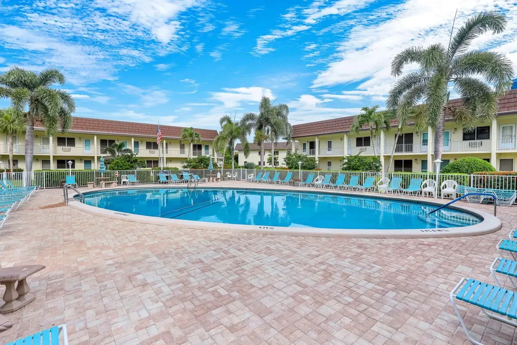 130 N Collier Marco Island FL 34145