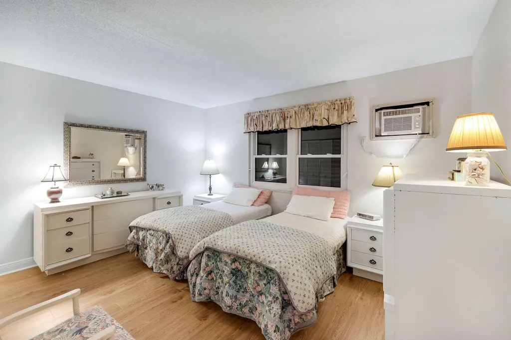 130 N Collier Marco Island FL 34145