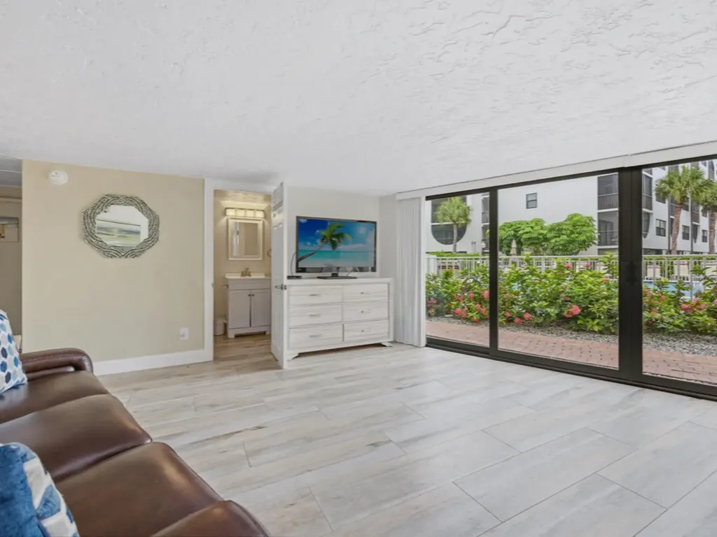 1007 Anglers Cove Marco Island FL 34145